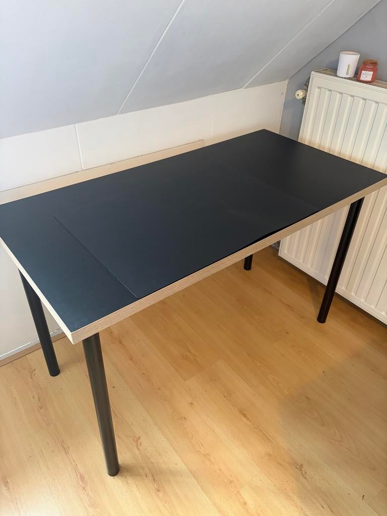 IKEA bureau, zwart met led verlichting - LINNMON / ADILS, Ophalen, Hout, Zo goed als nieuw, Overige merken