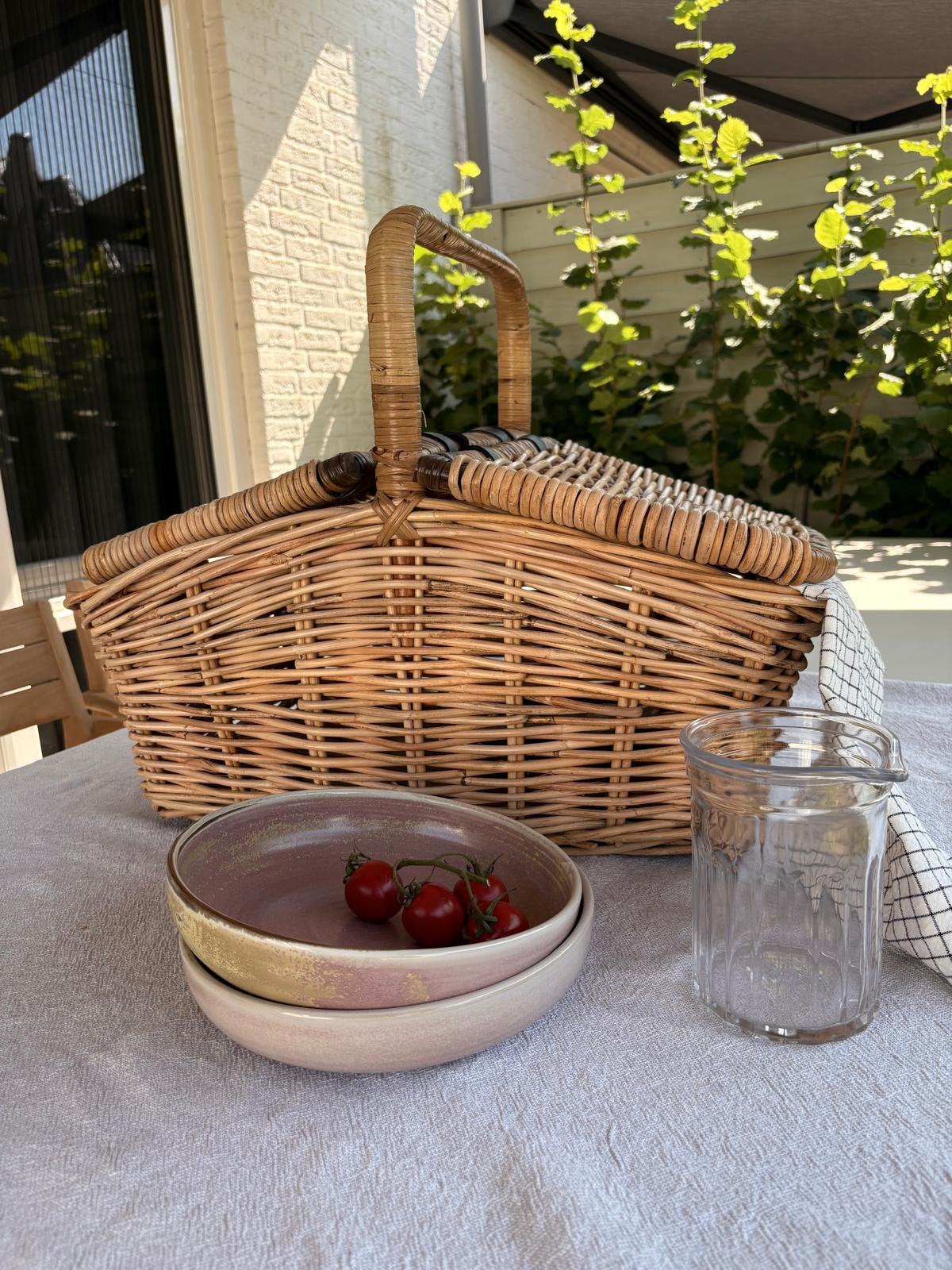 Mooie rieten picknickmand, Ophalen, Mand, Met deksel, Zo goed als nieuw
