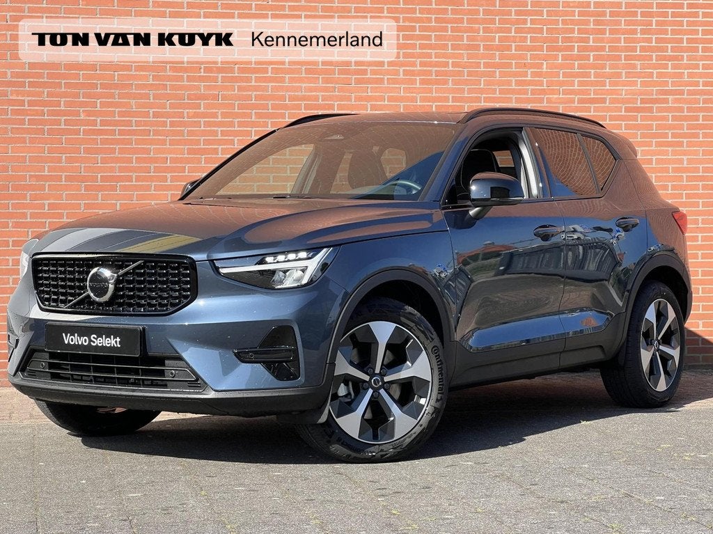 Volvo XC40 2.0 B4 Plus Dark Mild hybrid Automaat, Panoramada, Auto's, Volvo, Gebruikt, 4 cilinders, Blauw, Leder en Stof