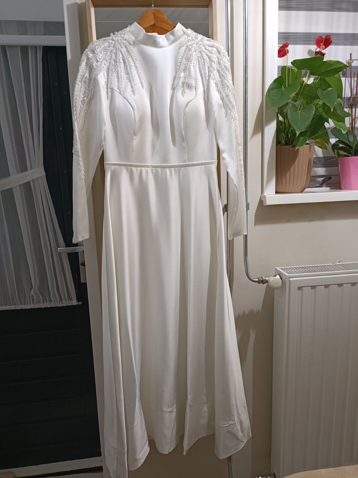 Elegante Bruidsjurk met Lange Mouwen en Kraag, Trouwjurk, FASHION NIGHT, Wit, Ophalen of Verzenden