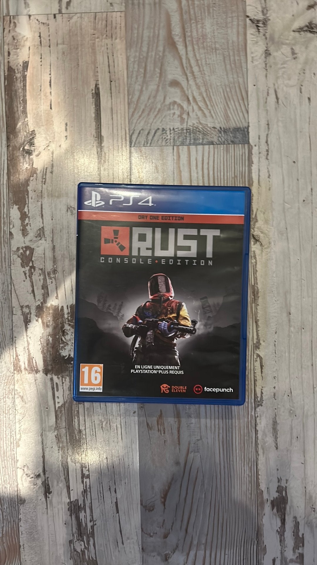 Rust ps4, Spelcomputers en Games, 1 speler, Ophalen of Verzenden, Zo goed als nieuw, Vanaf 18 jaar