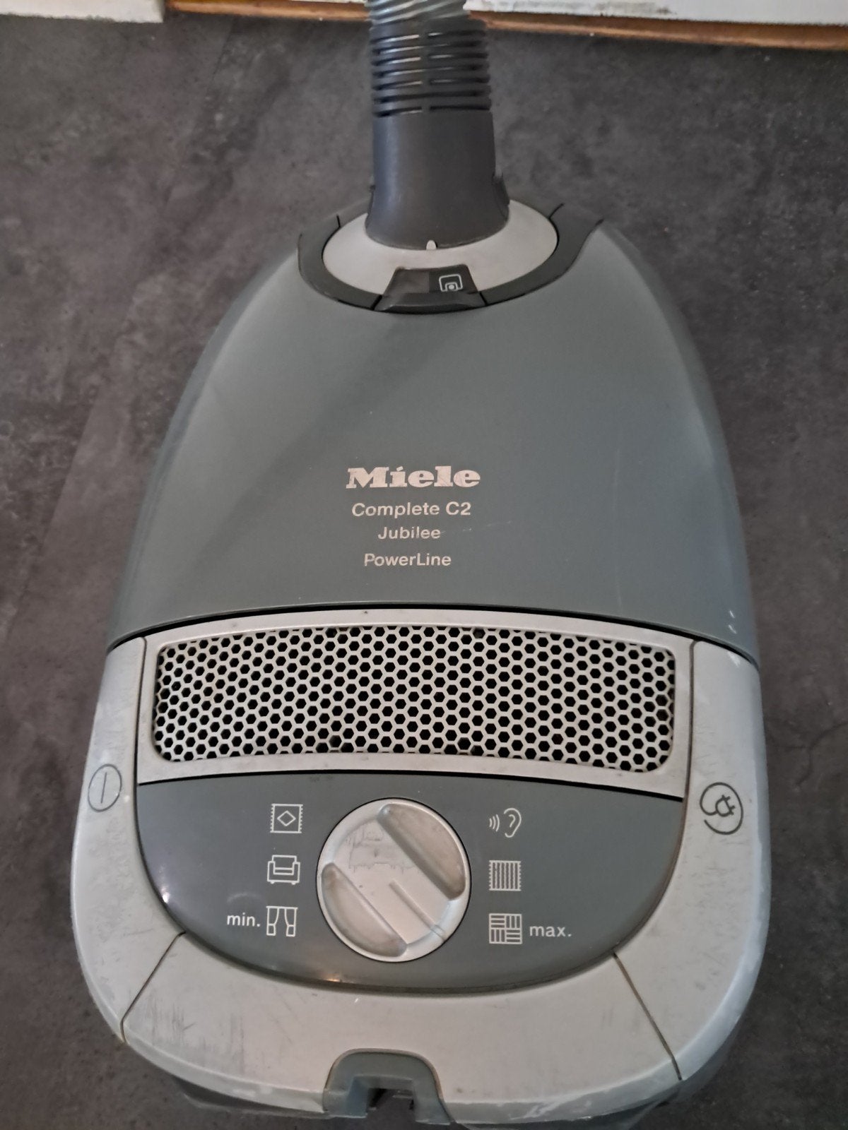 Miele C2 stofzuiger, Ophalen