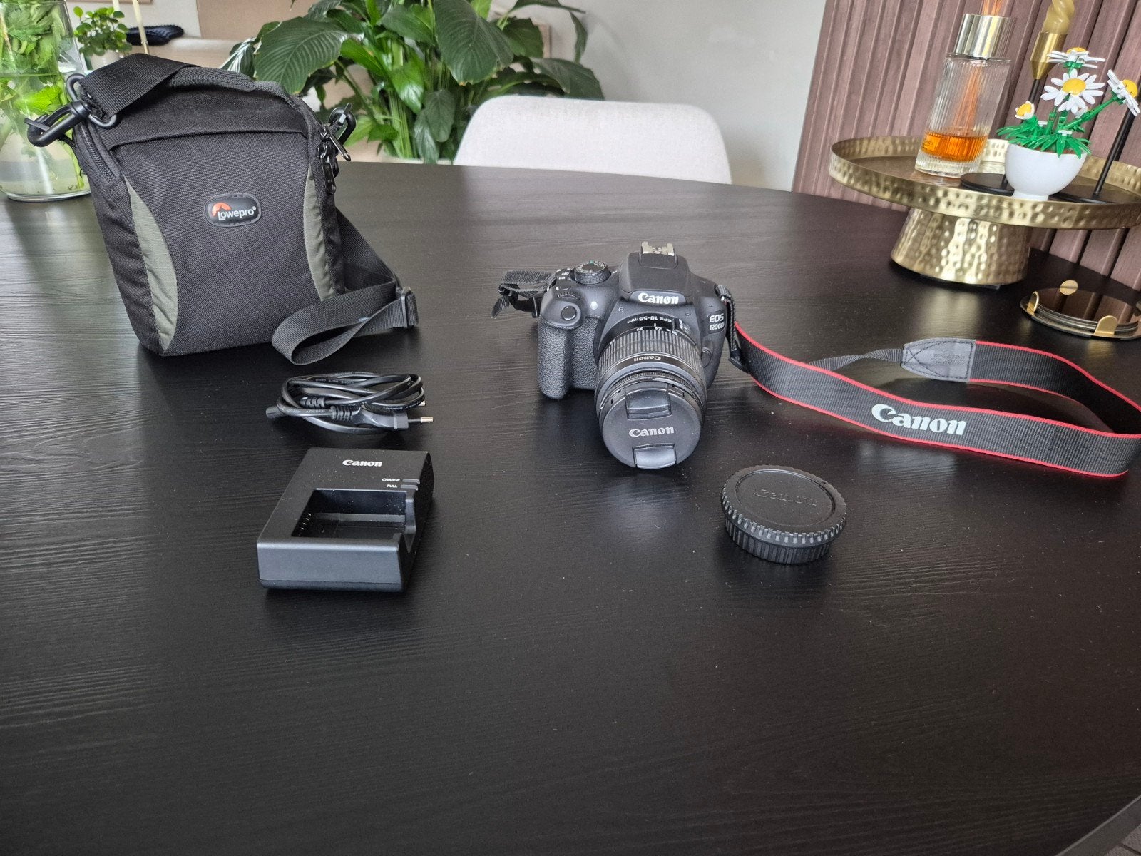 Foto 2 van Canon 1200D camera
