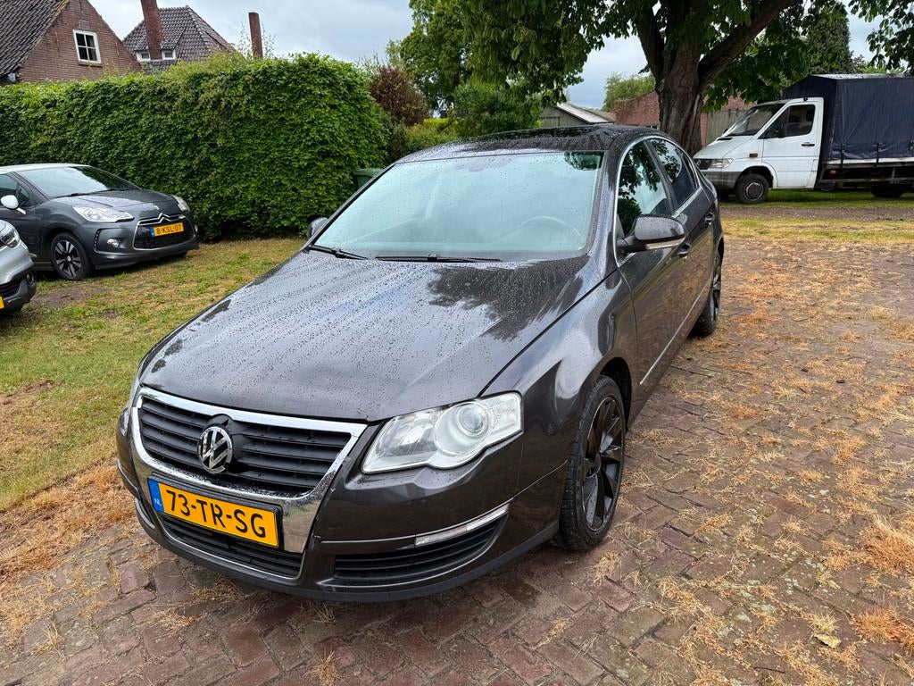 Volkswagen Passat 2.0 FSI Comfortline EXPORT, Voorwielaandrijving, Automatische klimaatregeling, 730 kg, Gebruikt