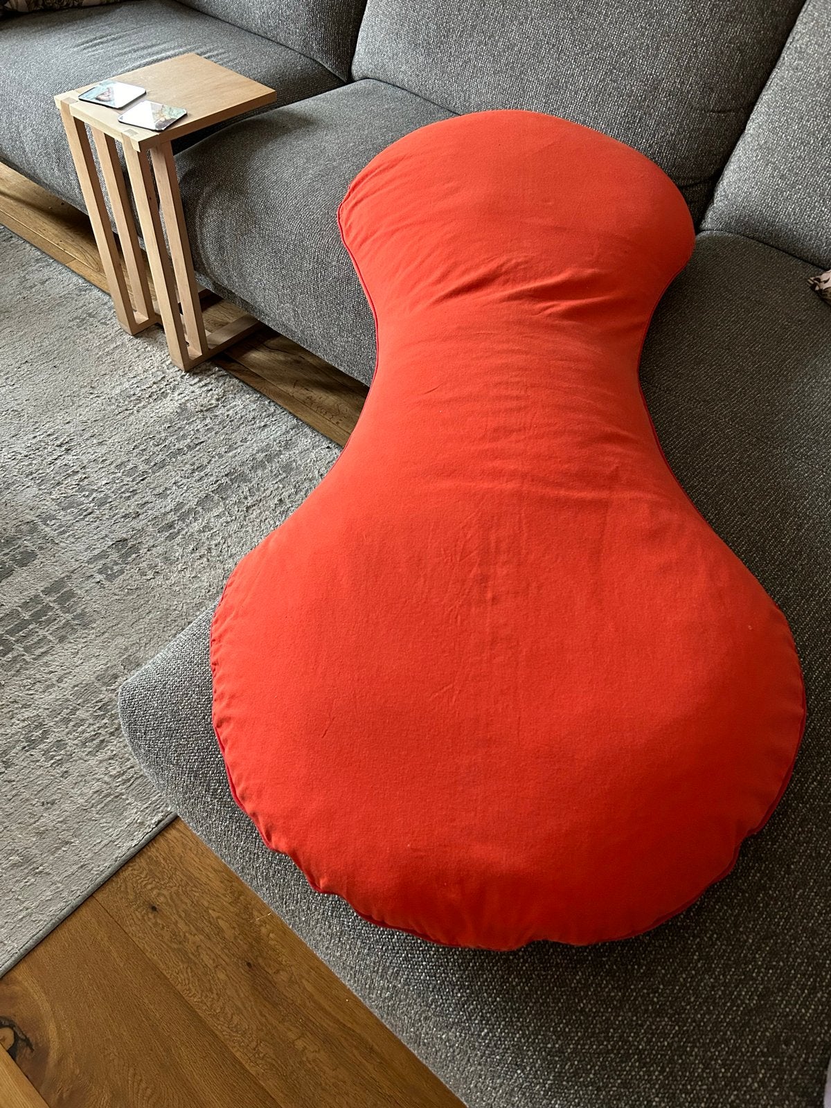 Ergonomisch rood chill kussen - 150 cm lang, Ophalen, IKEA, Zo goed als nieuw, Overige vormen
