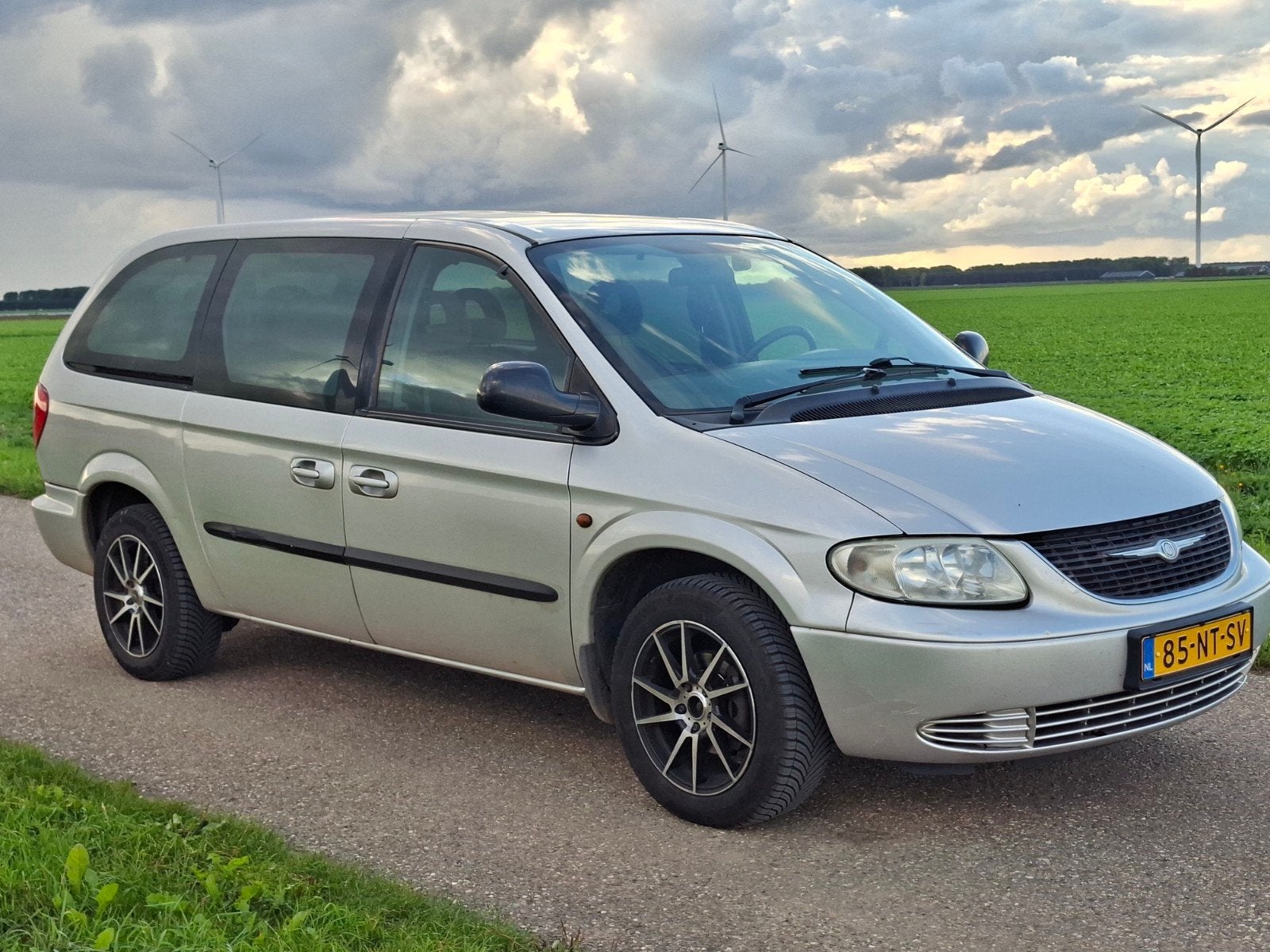 Chrysler Grand Voyager 3.3i V6 SE Luxe Automaat – 7-persoons, Auto's, 3301 cc, 450 kg, Grand Voyager, 7 stoelen
