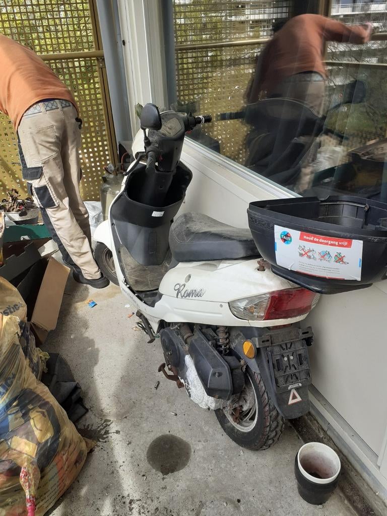 Scooter Roma - Opknappertje, Fietsen en Brommers, Brommeronderdelen | Scooters, Ophalen of Verzenden, Gebruikt, Overige merken