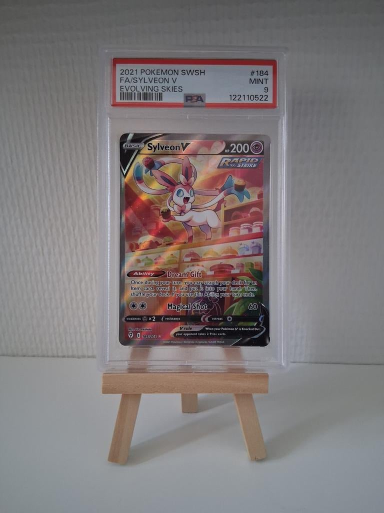 pokemon sylveon v alt art PSA 9, Ophalen of Verzenden, Zo goed als nieuw