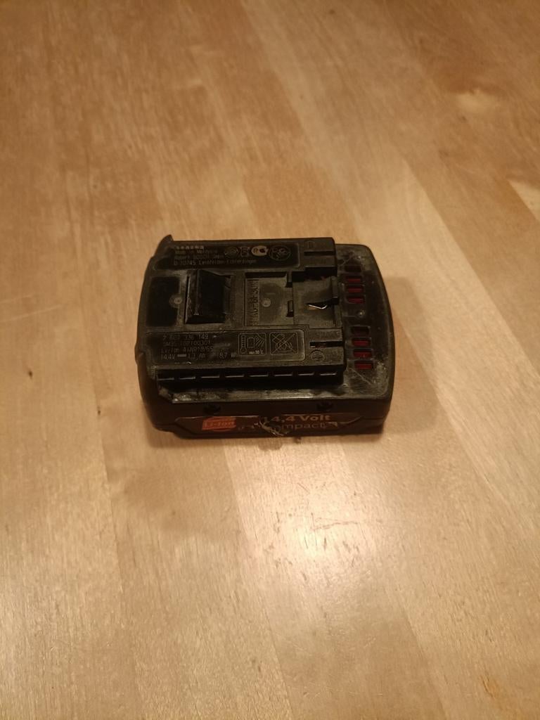 Bosch 14.4v 1,3Ah accu, Ophalen of Verzenden, Gebruikt, Boor- en Schroefmachine