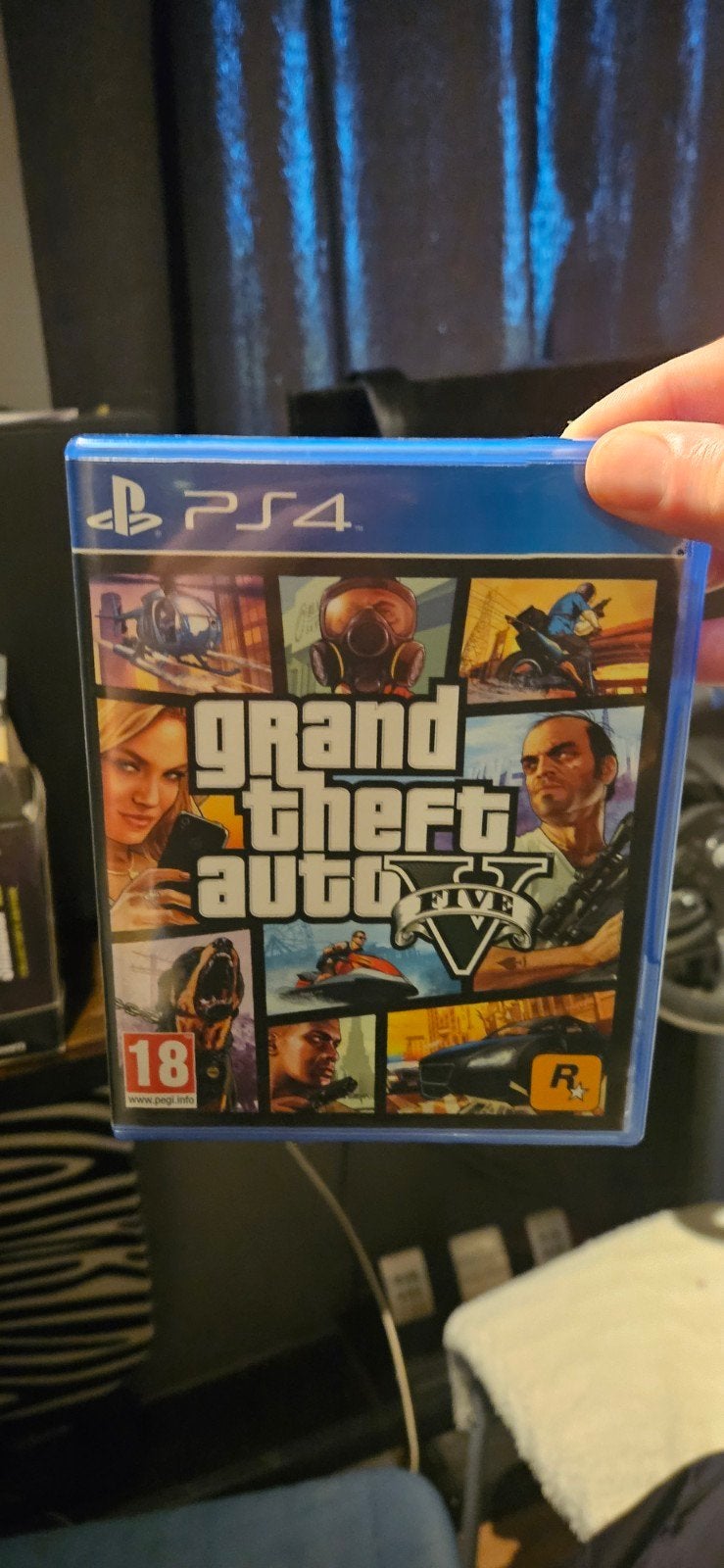 Grand Theft Auto V (GTA 5) PS4 - Zo goed als nieuw, Spelcomputers en Games, Games | Sony PlayStation 4, Avontuur en Actie, Online