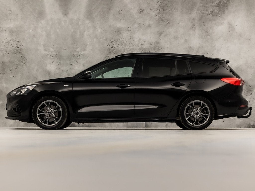 Ford FOCUS Wagon 1.0 EcoBoost ST Line X 155Pk (APPLE CARPLAY, Auto's, Ford, Stof, Gebruikt, Zwart, 19 km/l
