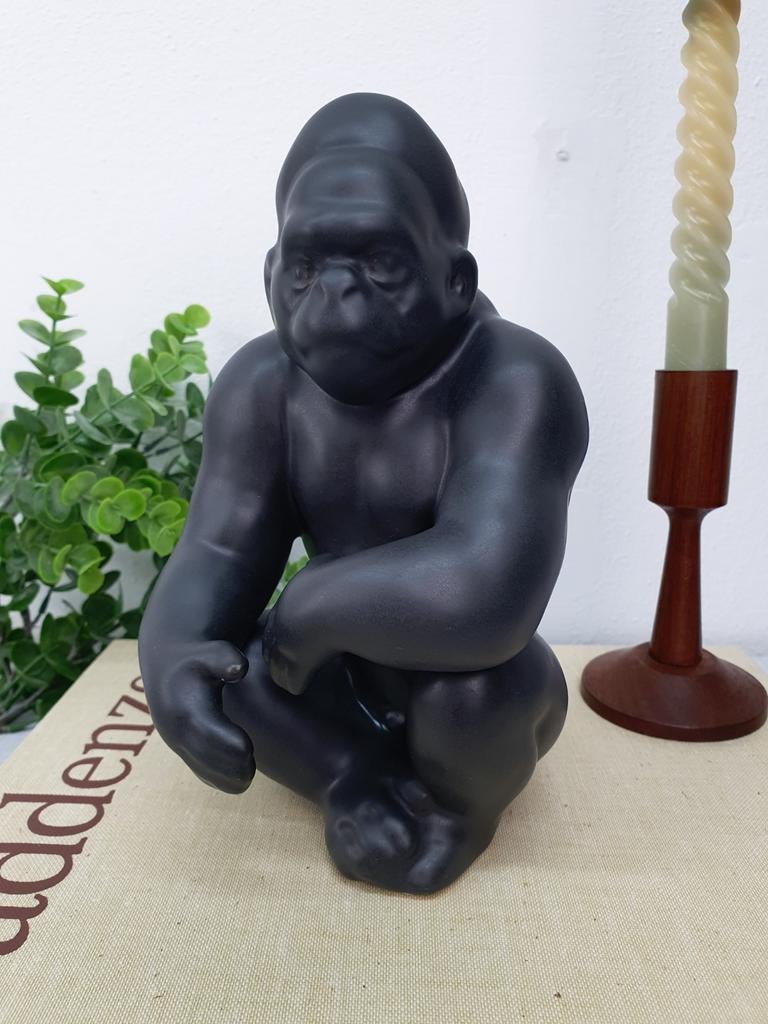Gorilla beeld aardewerk. Vintage figuur aap., Tuin en Terras, Tuinbeelden, Ophalen of Verzenden, ., ., .