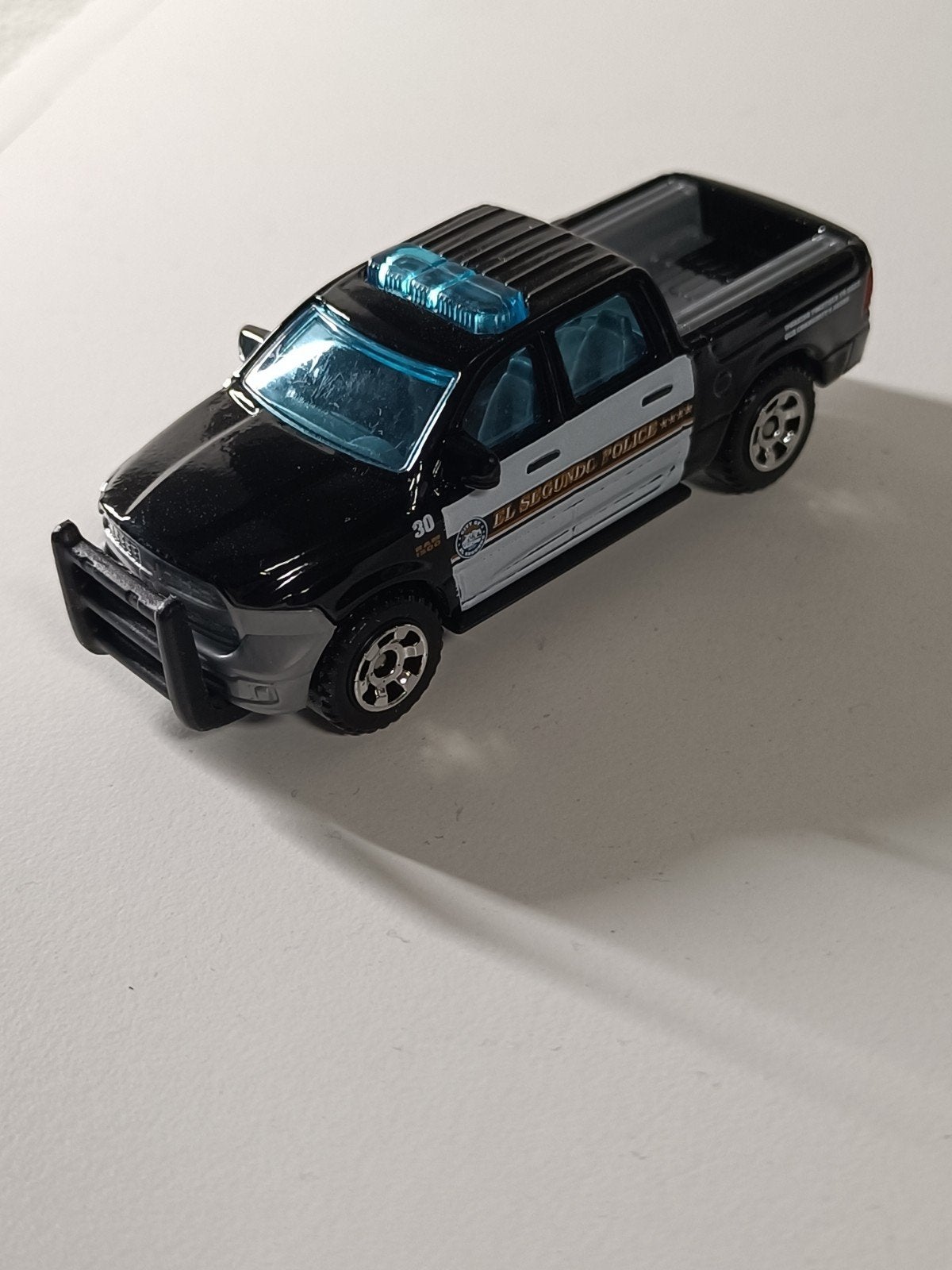 Matchbox '15 RAM Ambulance Speeder El Segundo Police, Ophalen of Verzenden, Zo goed als nieuw