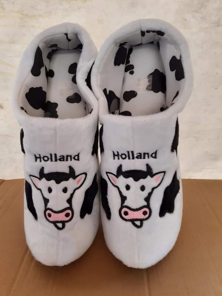Klomppantoffels koe, Kleding | Dames, Schoenen, Nieuw, Pantoffels of Sloffen, Overige kleuren, Ophalen of Verzenden