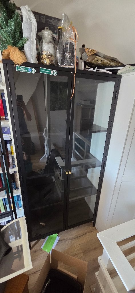 Mooie metalen zwarte vitrinekast met glazen deuren 190x40x90, Ophalen, 50 tot 100 cm, Glas, 150 tot 200 cm