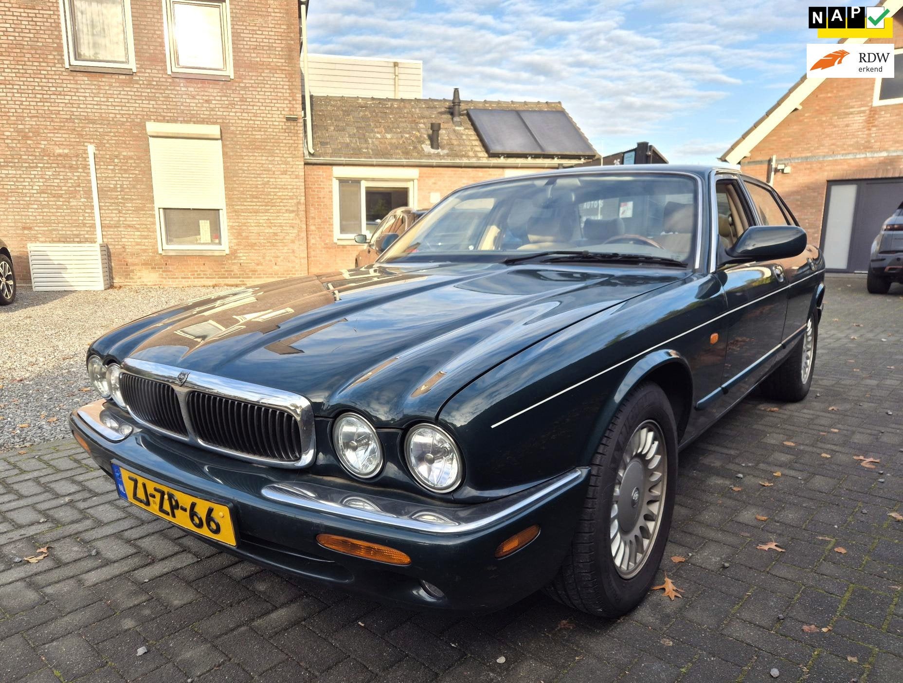 Jaguar XJ 3.2 V8 Executive Leer Airco Cruise 143954 Km NAP, Auto's, Achterwielaandrijving, Gebruikt, Bedrijf, 8 km/l