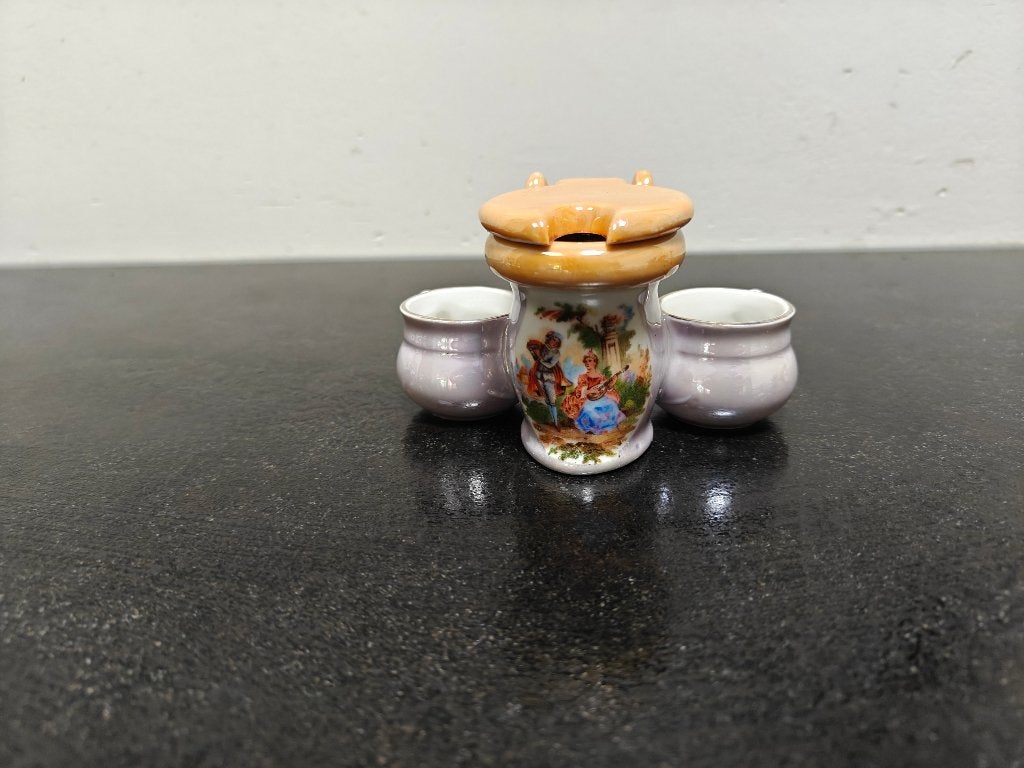 wc pot met 2 po's, peper zout en mosterd stel met figuurtjes, Ophalen of Verzenden