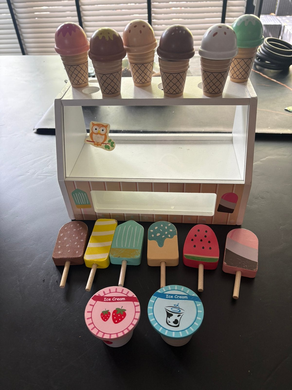 Ice cream counter houten speelgoed, Kinderen en Baby's, Speelgoed | Houten speelgoed, Verzenden, Gebruikt