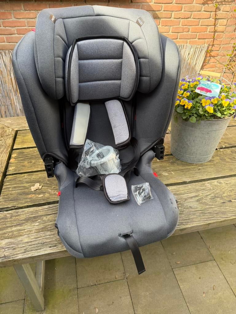 Autostoel isofix (Press) voor 9/18 kg., Ophalen of Verzenden, Zo goed als nieuw