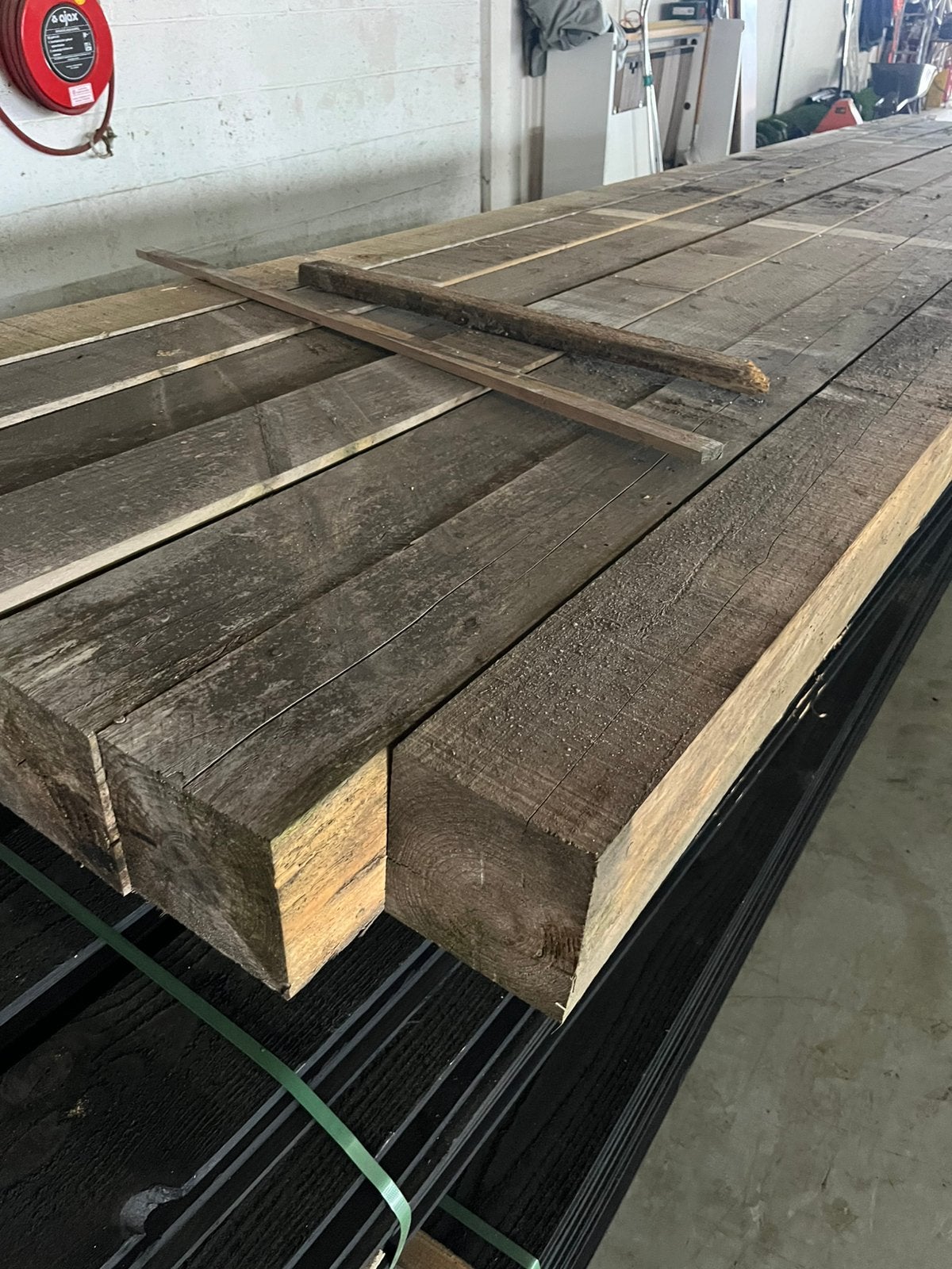 Douglas balken 15x15 verschillende lengtes, Doe-het-zelf en Verbouw, Hout en Planken, Ophalen of Verzenden, Zo goed als nieuw