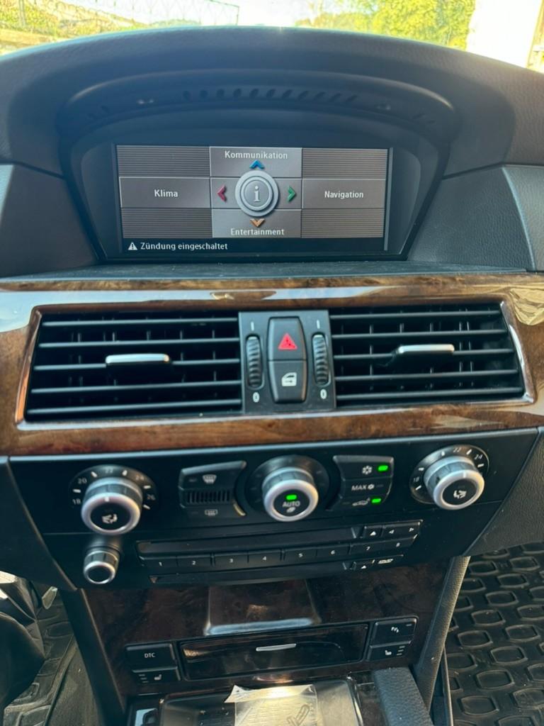 BMW navigatie CD, DVD, USB - Europa 2025, Verzenden, Zo goed als nieuw, Heel Europa, Landkaarten
