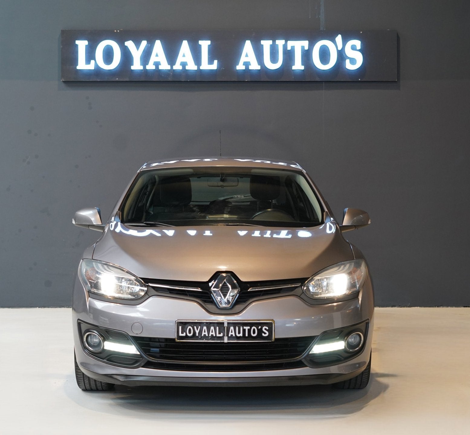 Renault Mégane 1.2 TCe Expression | AIRCO | CRUISE | TREKHA, Voorwielaandrijving, Euro 5, Gebruikt, 4 cilinders