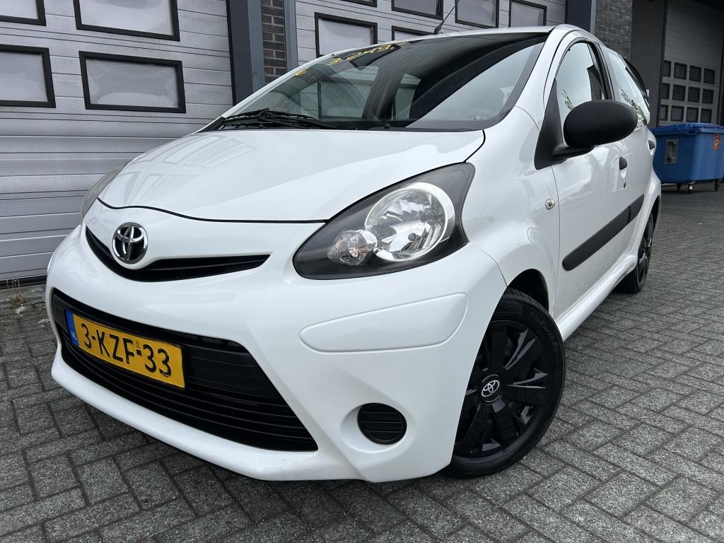 Toyota Aygo 1.0 VVT-i SPORT 5DRS Airco Rijdt Super!, Auto's, Euro 5, Stof, Gebruikt, Zwart