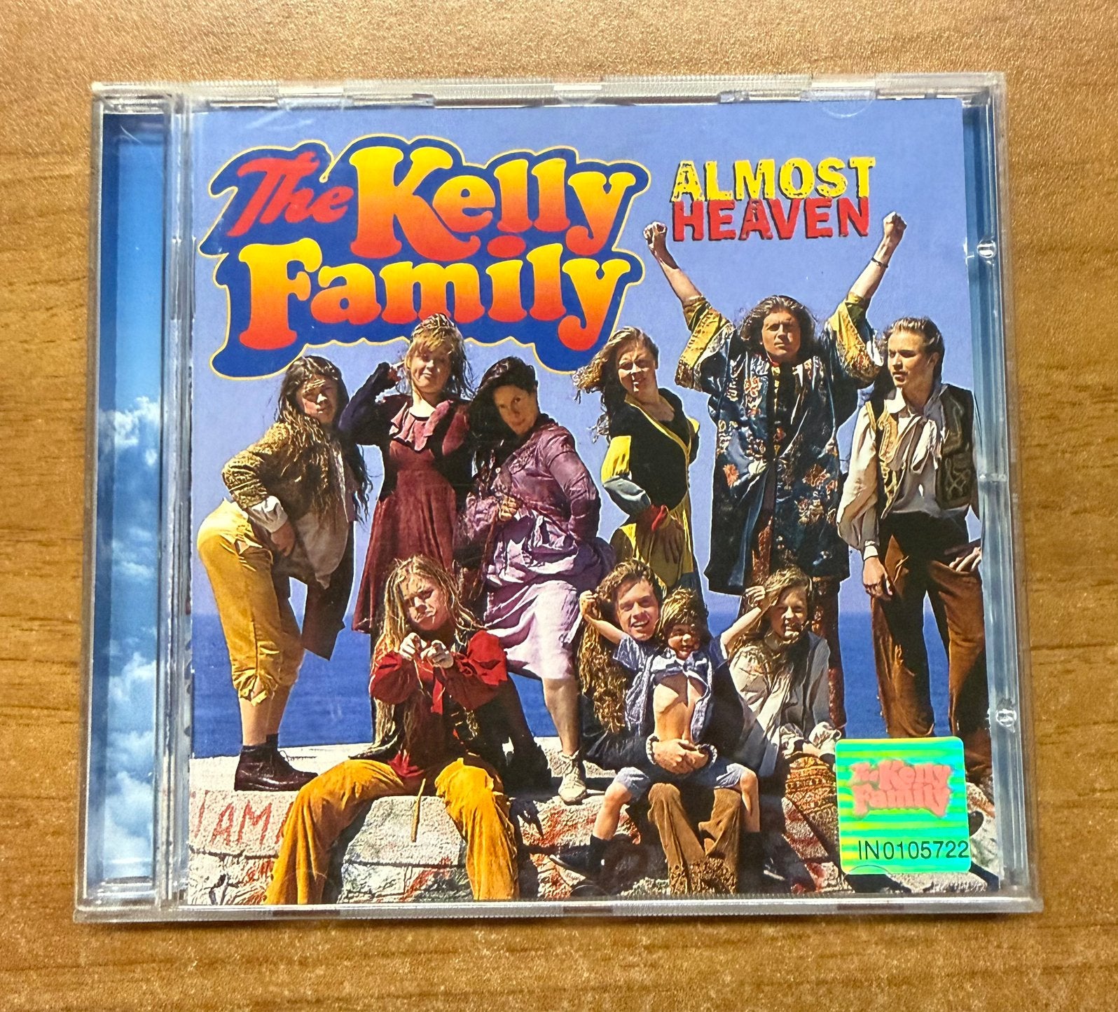 THE KELLY FAMILY  ALMOST HEAVEN  CD, Ophalen of Verzenden, Zo goed als nieuw, Album