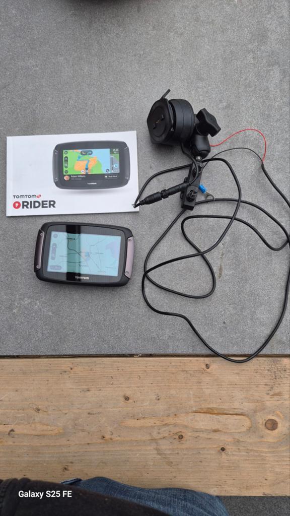TomTom Rider 50, Motoren, Ophalen, Zo goed als nieuw