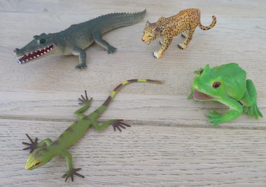 Dierfiguren: krokodil, panter, salamander, kikker, Ophalen of Verzenden, Zo goed als nieuw, Jongen of Meisje