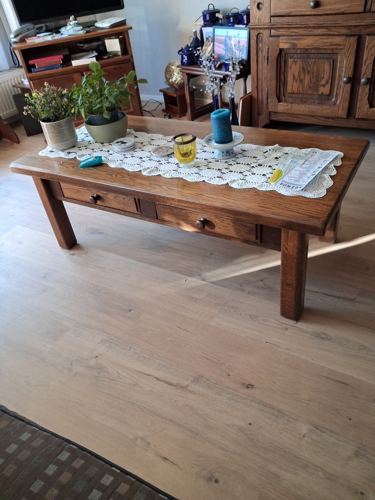 Donker eiken salontafel met laden, Huis en Inrichting, Ophalen of Verzenden, Gebruikt, Rechthoekig, Eikenhout