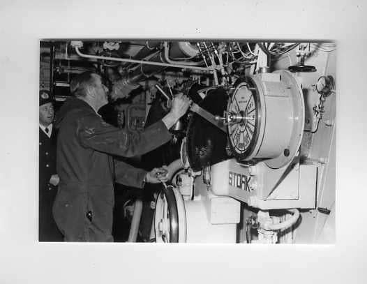 KRIMPEN a/d IJSSEL v.d GIESSEN-ceres1959 KNSM-machinekamer7x, Ophalen of Verzenden, Zo goed als nieuw, Motorboot, Boek of Tijdschrift