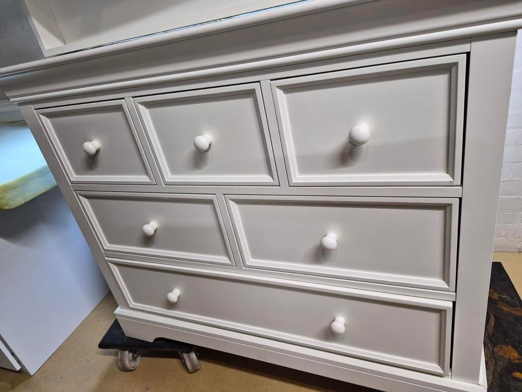 Kidsmill chateau E4 baby kamer commode, ledikant, wandrek ed, Ophalen, Gebruikt, 50 tot 70 cm, 100 cm of meer