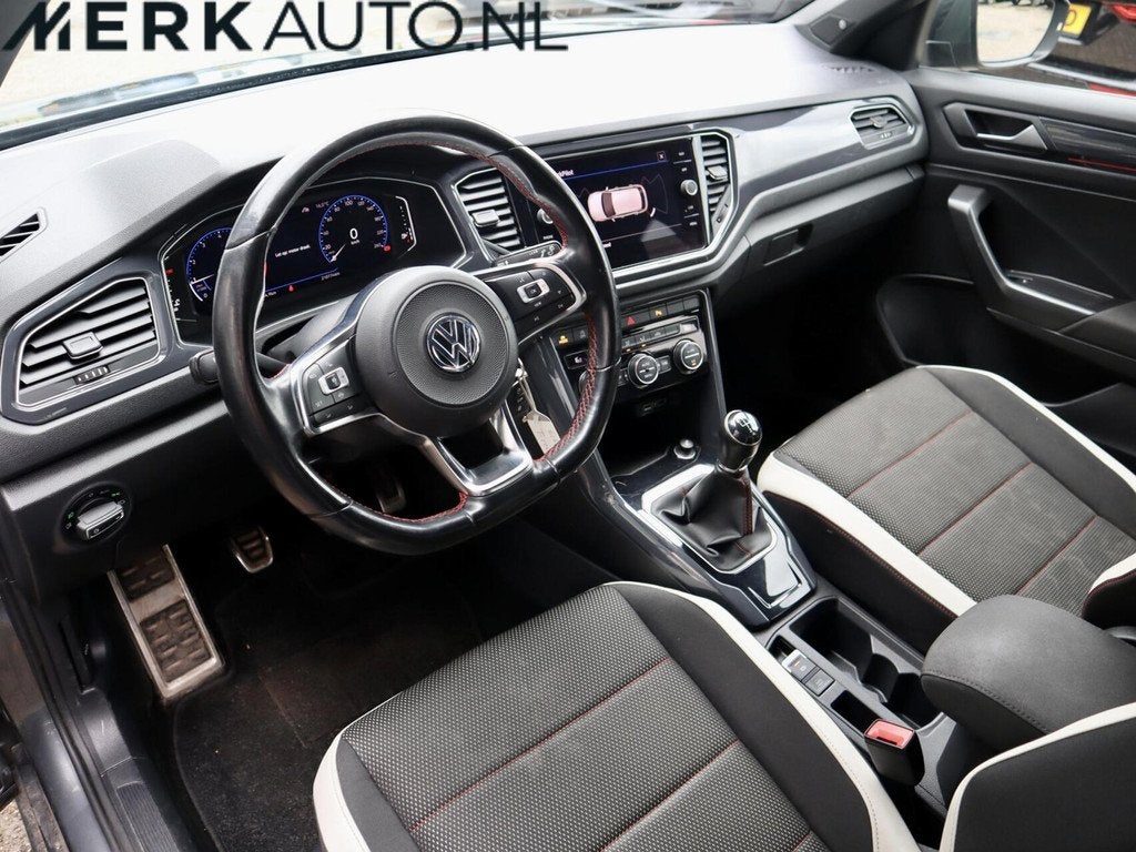 Volkswagen T-Roc 1.5 TSI SPORT R-LINE, Auto's, Volkswagen, Voorwielaandrijving, Automatische klimaatregeling, Euro 6, 4 cilinders