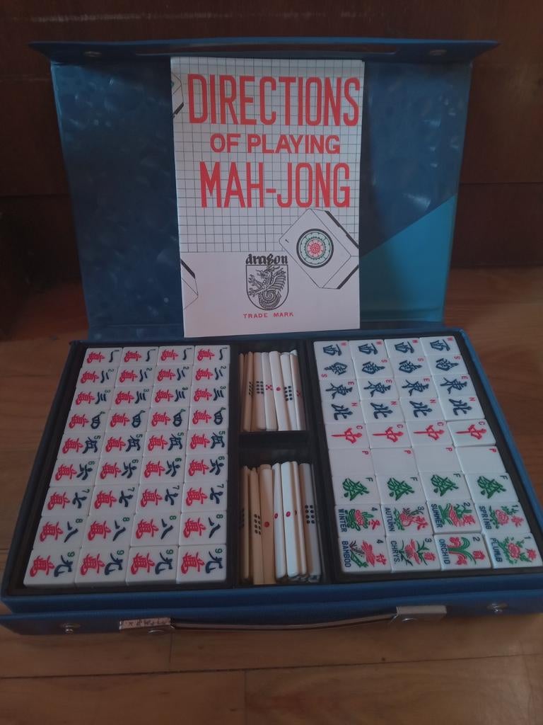 Complete vintage mahjong set van been en bamboe. Moet nu weg, Ophalen of Verzenden, Zo goed als nieuw