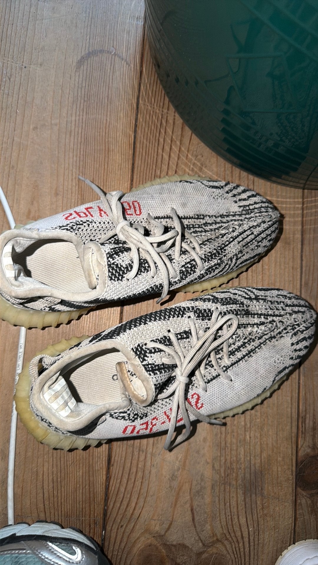 Gedragen yeezy maat 40,5, Kleding | Heren, Schoenen, Ophalen, Overige kleuren, Sneakers of Gympen, Gedragen