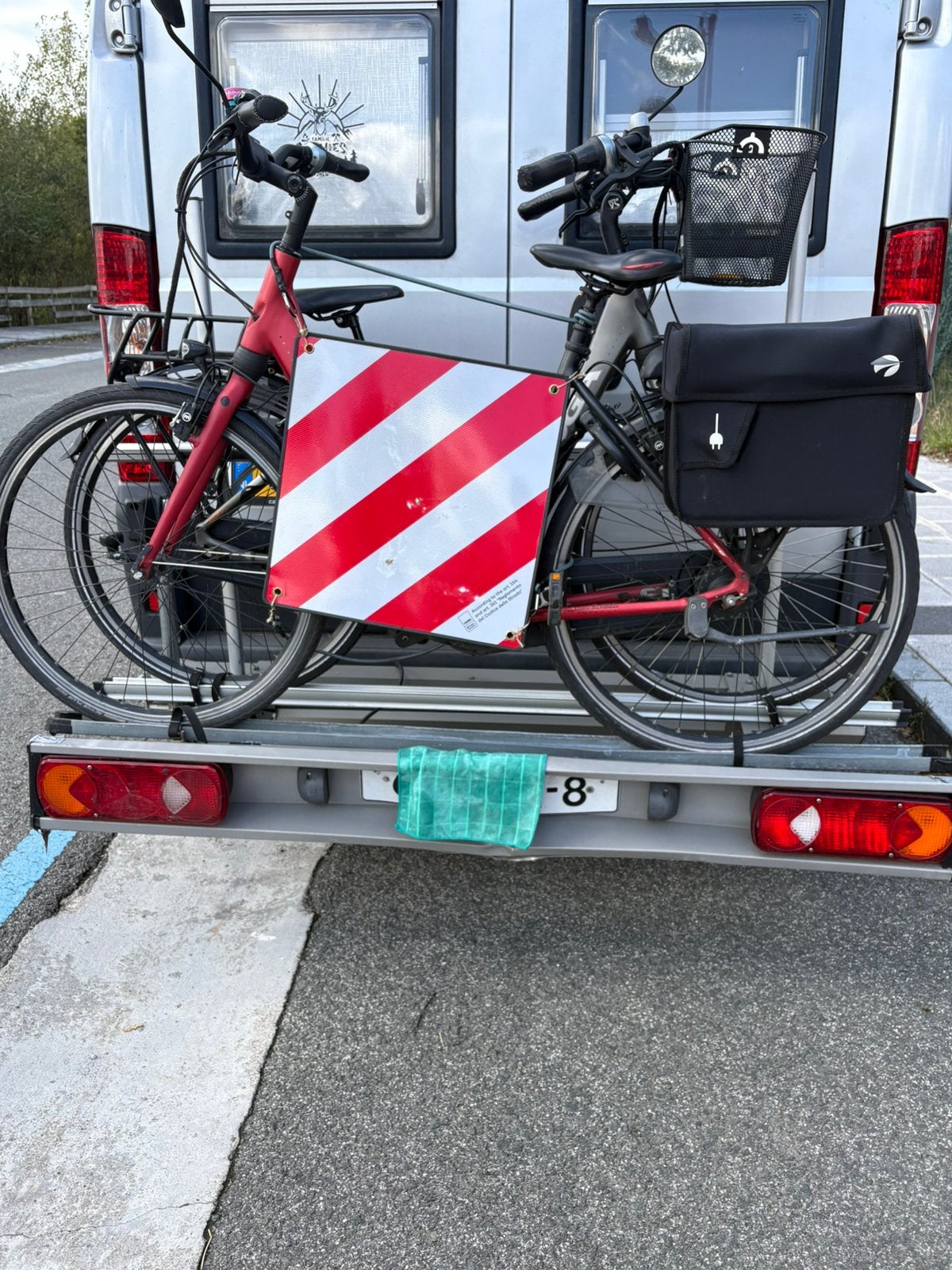 GRATIS AF TE HALEN FIETSENDRAGER VOOR BUSCAMPER, Ophalen, Gebruikt, Fietsendrager-accessoire, 2 fietsen