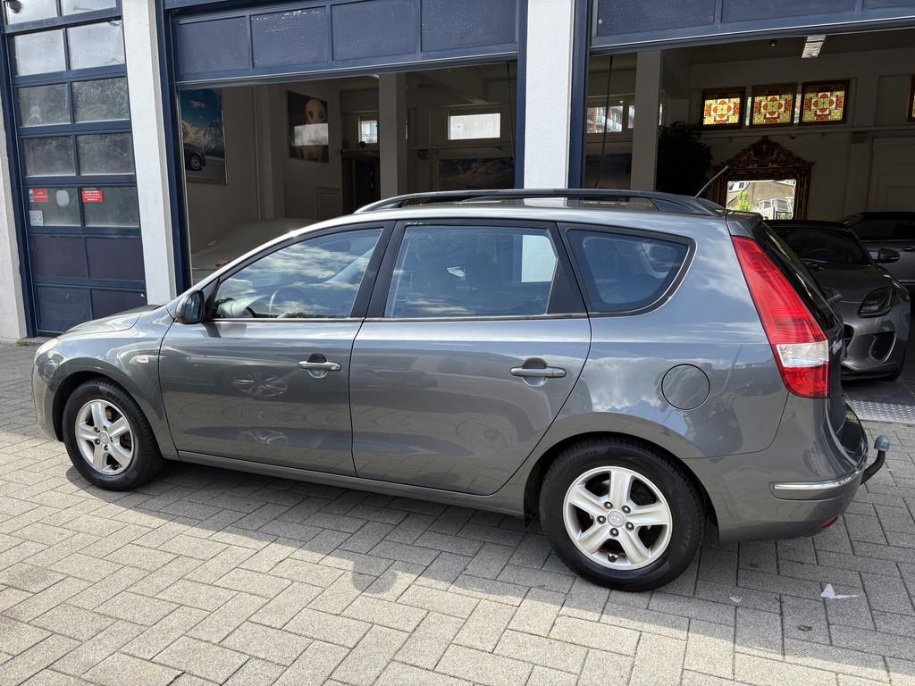 Hyundai I30 CW 1.6i Dynamic NIEUWE APK NL AUTO (bj 2010), Voorwielaandrijving, Gebruikt, 1591 cc, 4 cilinders