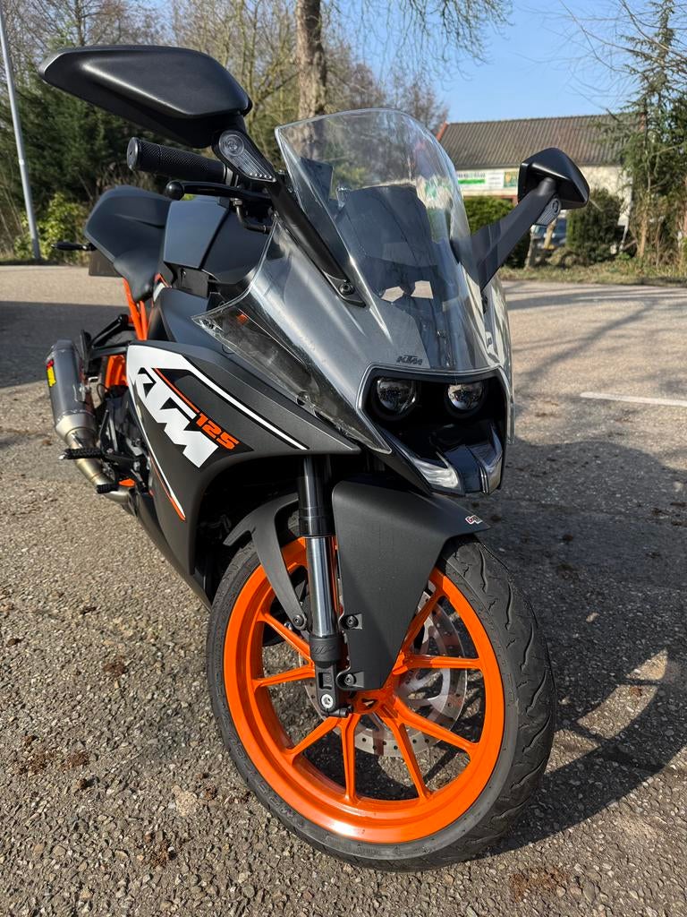 KTM RC 125 427 km | Akrapovic | 1e Eigenaar | RC125, Bedrijf, Super Sport, 125 cc, 11 kW of minder