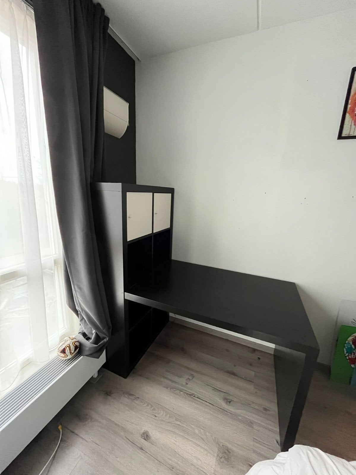 Zwarte Ikea Bureau met kallax vakjes kast, Ophalen, Zwart, Demontabel, 154 cm