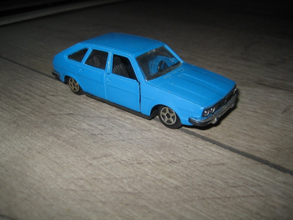 Norev Renault 30 TS blauw, Ophalen of Verzenden, Gebruikt, Auto, Norev
