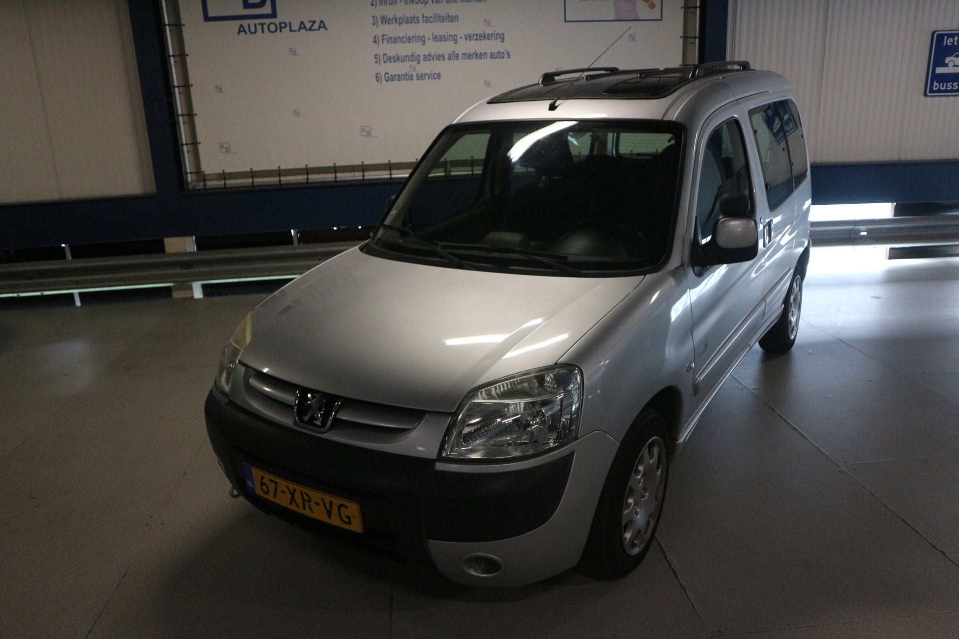Peugeot Partner MPV 1.6-16V Zenith 4 / AIRCO / 8-2027 APK /, Auto's, Gebruikt, Verwarmde buitenspiegels, Origineel Nederlands