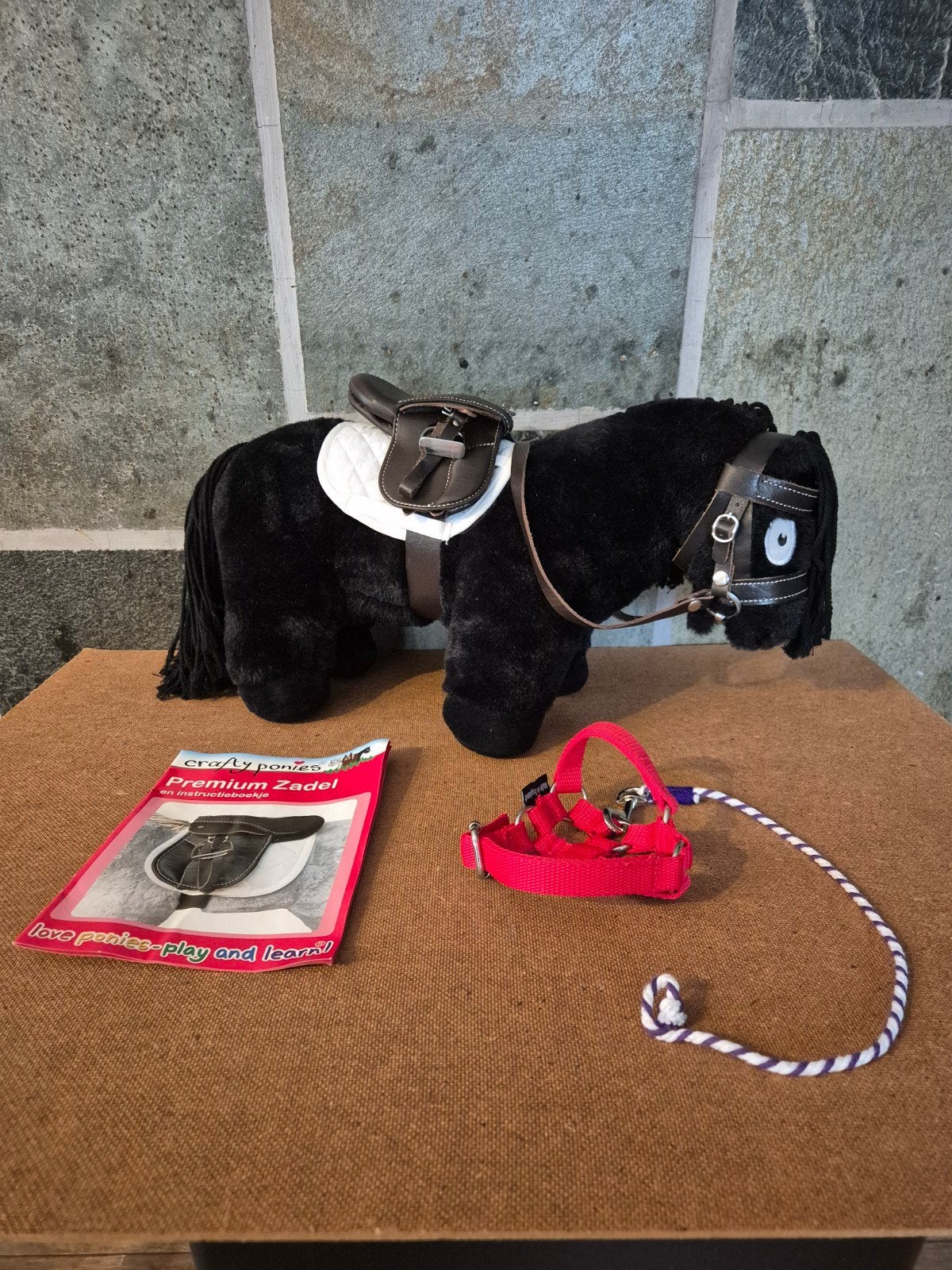 Crafty Ponies Zwart Pony (gehele set), Ophalen of Verzenden, Zo goed als nieuw, Jongen of Meisje