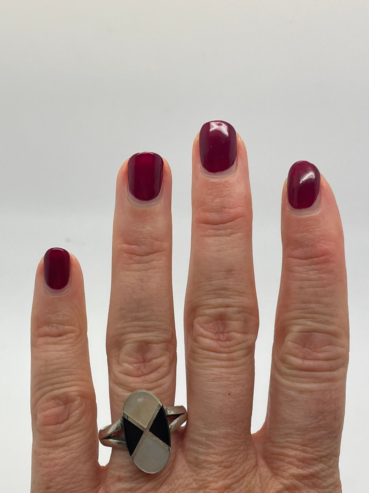 F956 Prachtige zilveren ring parelmoer onyx maat 19,5, 19 tot 20, Ophalen of Verzenden, X, Met edelsteen