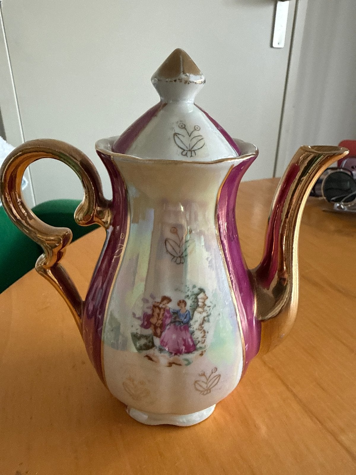 Limoges Serviesje - Koffie/Theeservies met Gouden Details, Antiek en Kunst, Ophalen of Verzenden