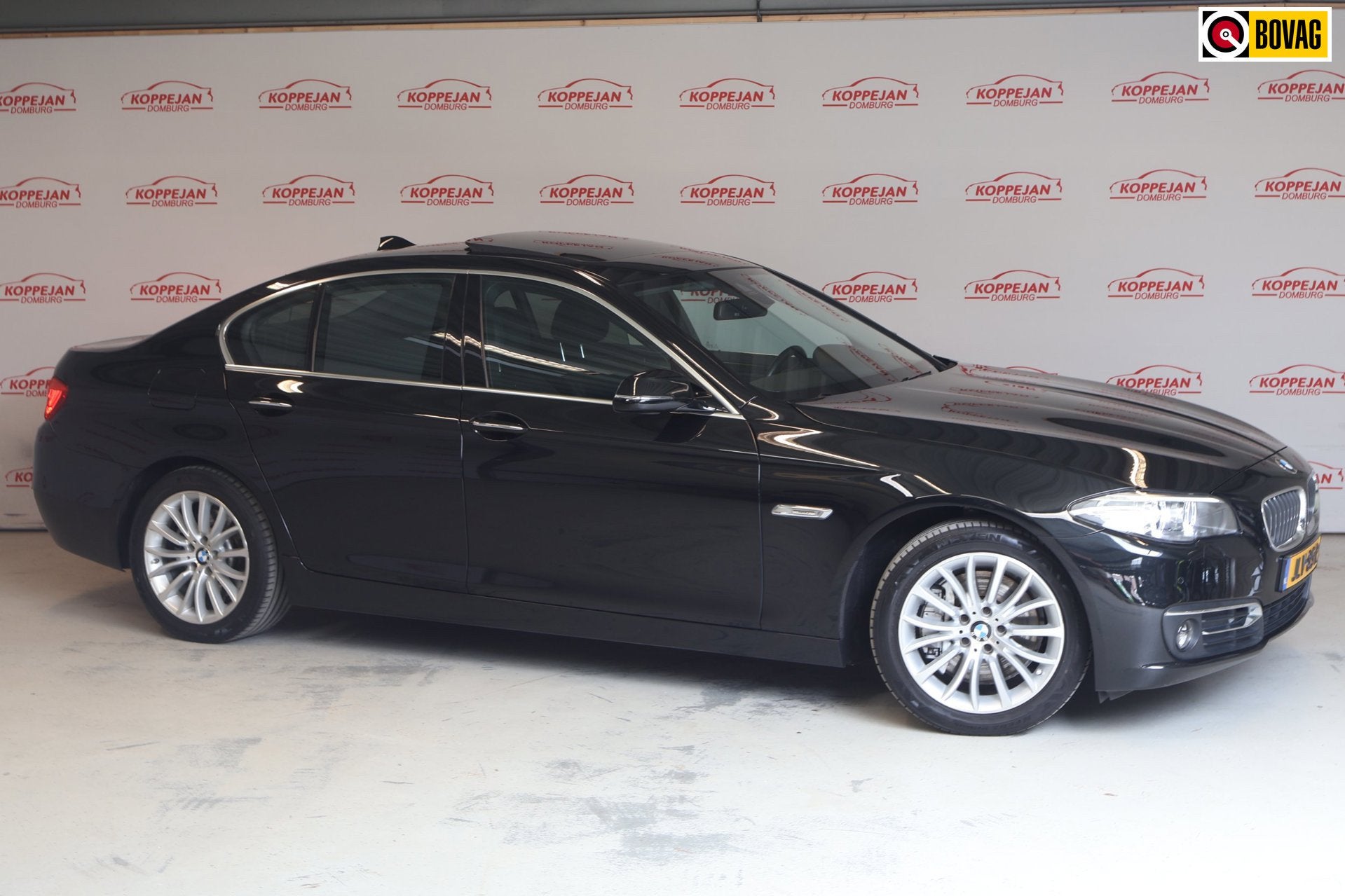 BMW 5-serie 528i High Executive dealer OH, Carplay, Pano, Ke, Dealer onderhouden, Achterwielaandrijving, Gebruikt, 4 cilinders