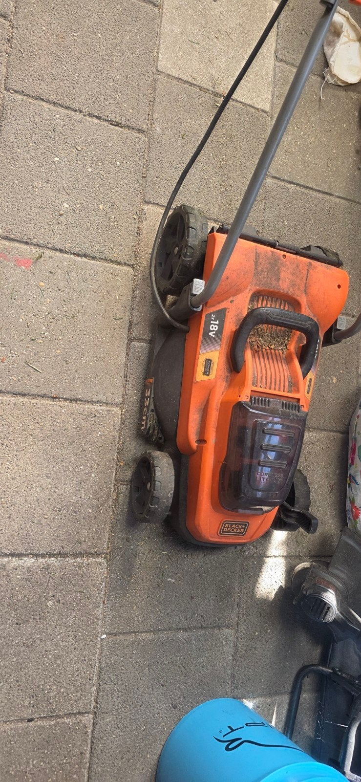 black decker grasmaaier en kantmaaier accu, Ophalen