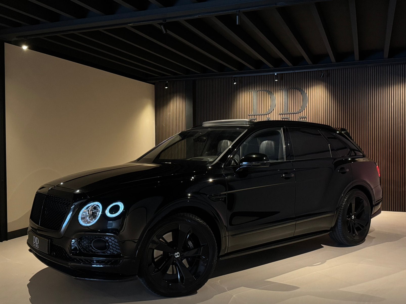Bentley Bentayga 6.0 W12 Black Edition | Carbon | Diamond |, Automaat, Bentayga, Zwart, 12 cilinders