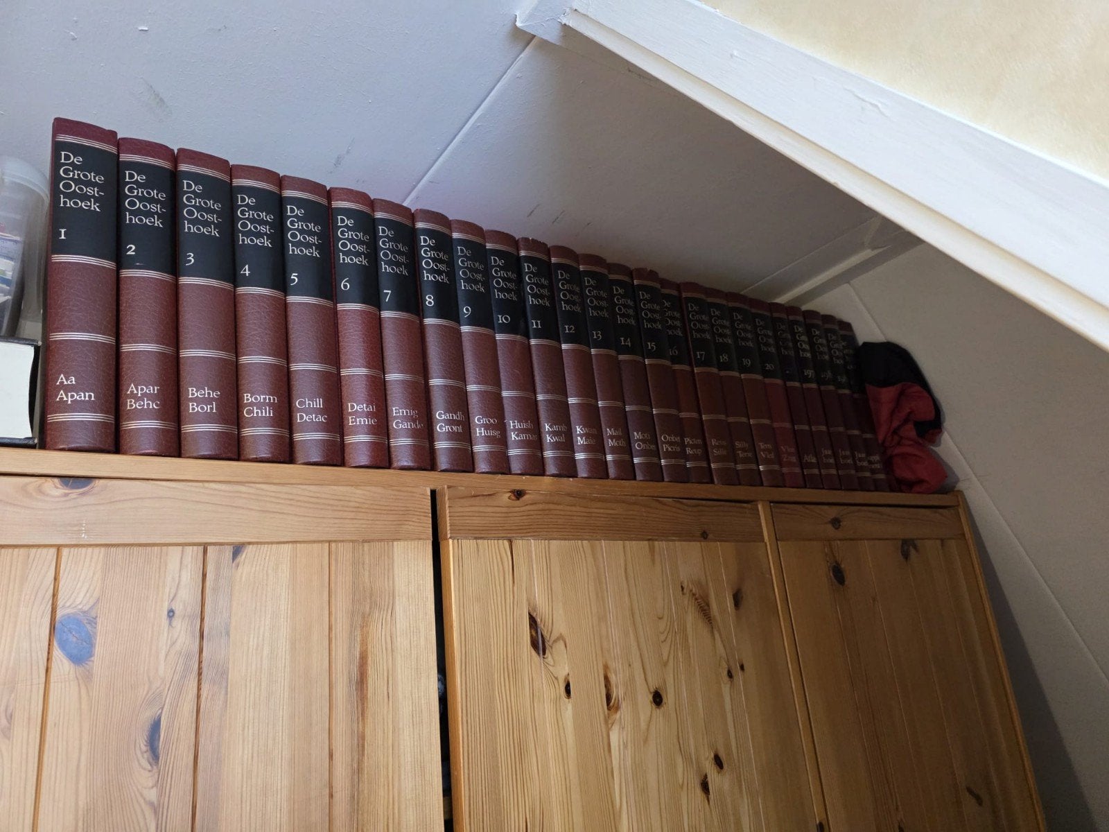 encyclopedie de grote oosthoek te koop, Boeken, Encyclopedieën, Ophalen, Zo goed als nieuw, Algemeen