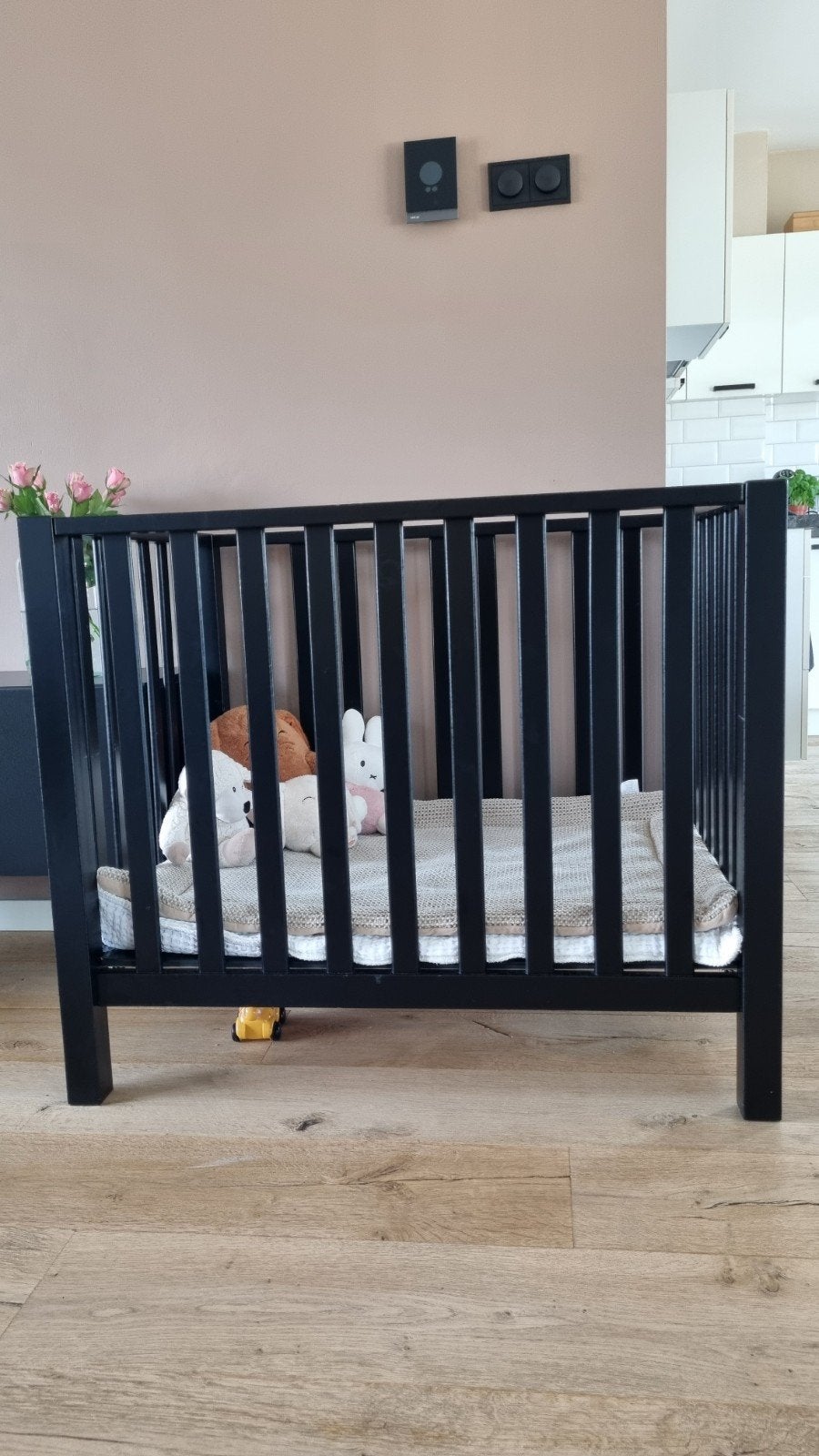 Zwart houten box en boxkleed, Kinderen en Baby's, Boxen, Ophalen, Gebruikt